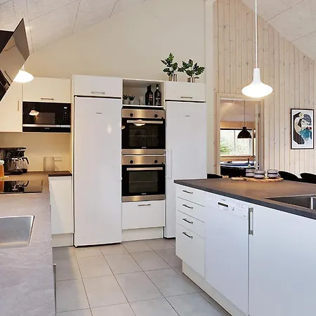 Дом отдыха 22 Person In Idestrup Boto By