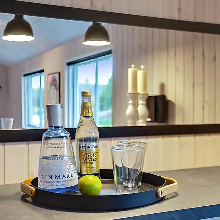 22 Person In Idestrup